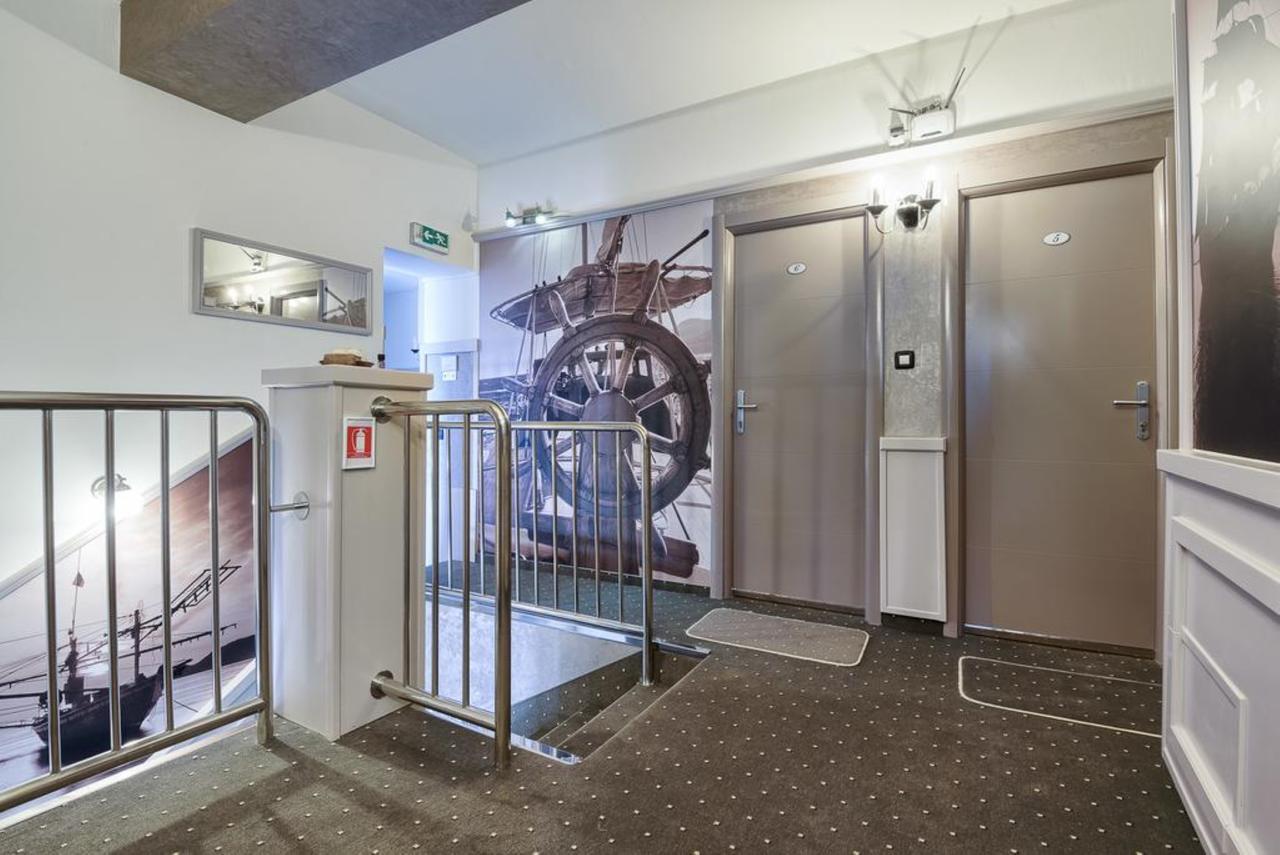 Hotel Galija Пула Екстер'єр фото