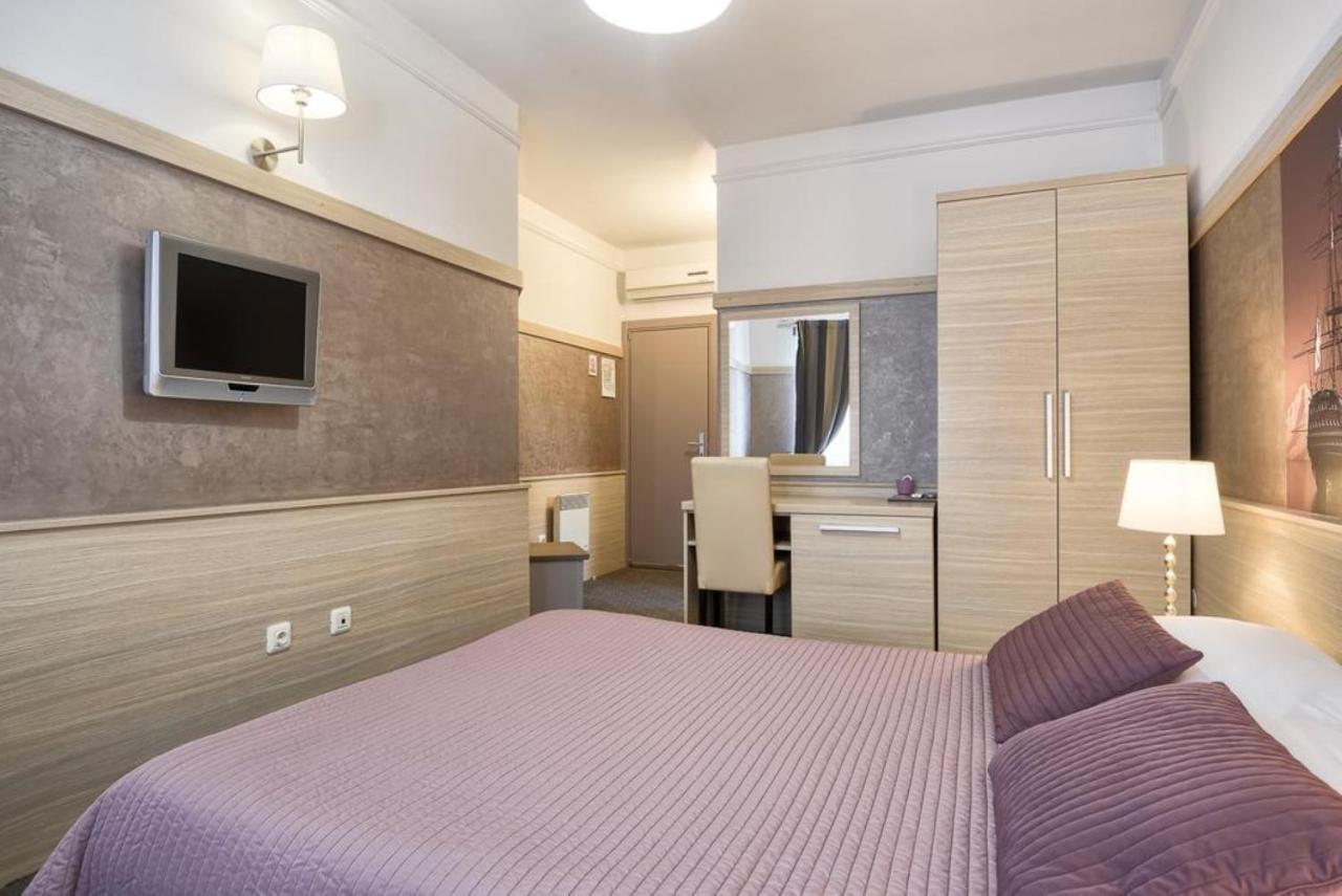 Hotel Galija Пула Екстер'єр фото