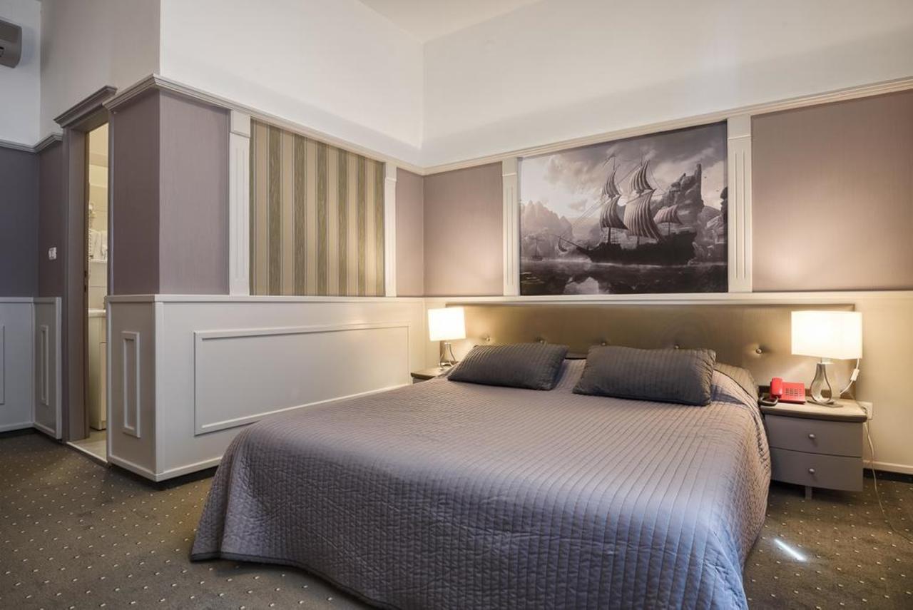 Hotel Galija Пула Екстер'єр фото