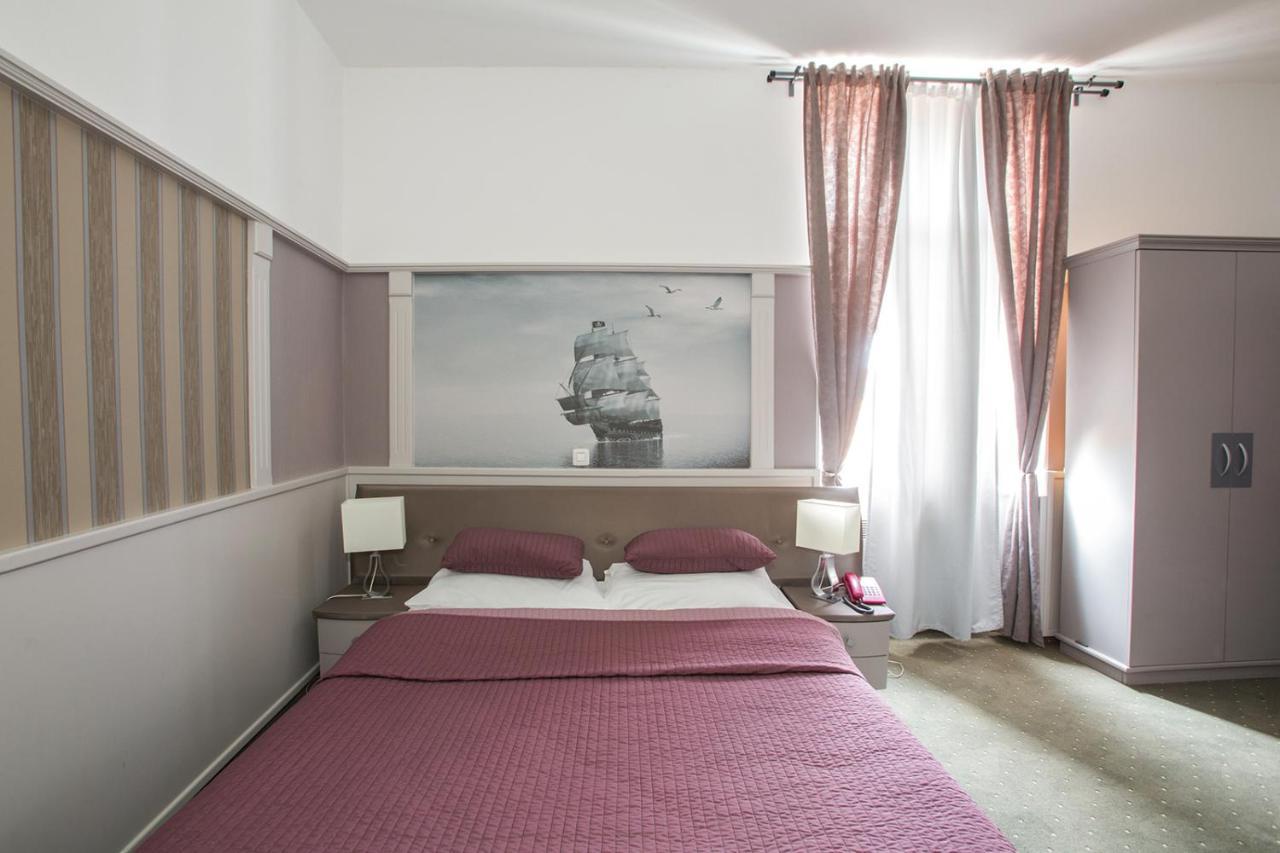 Hotel Galija Пула Екстер'єр фото