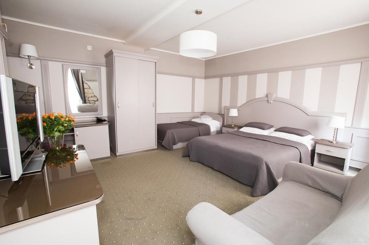 Hotel Galija Пула Екстер'єр фото