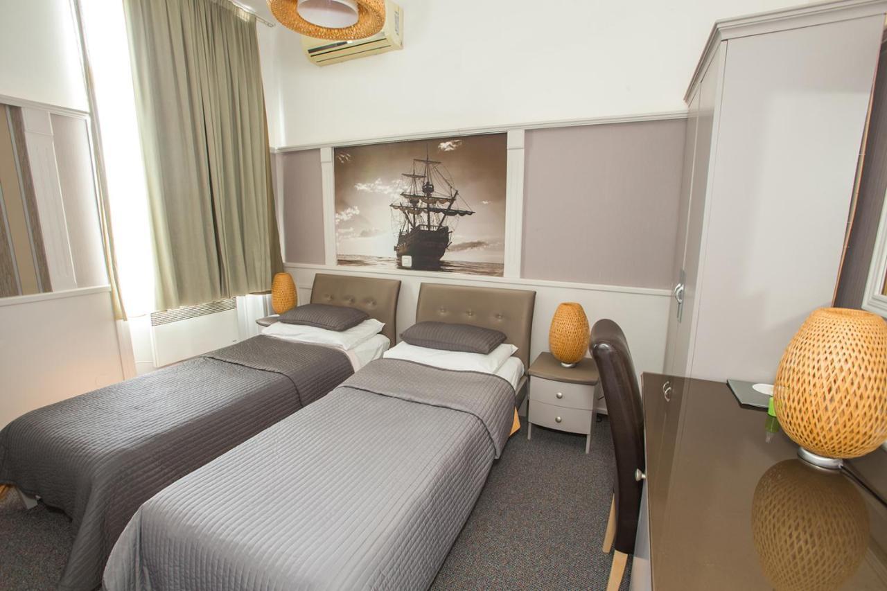 Hotel Galija Пула Екстер'єр фото